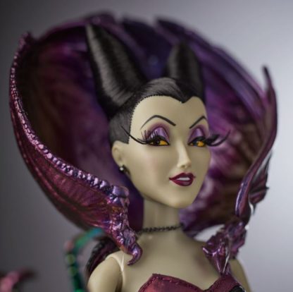 Maleficent Limited Edition Doll – Disney Designer Collection Midnight Masquerade Series – Villains – 12'' - Image 7