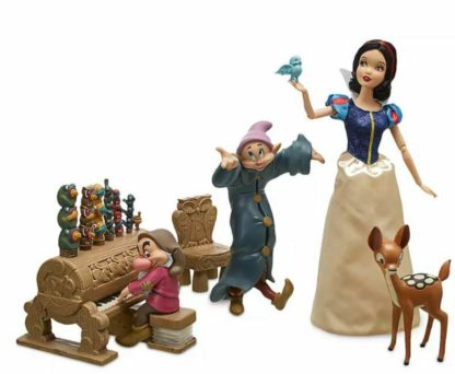 Disney Snow White Classic Doll Dance Party Play Set